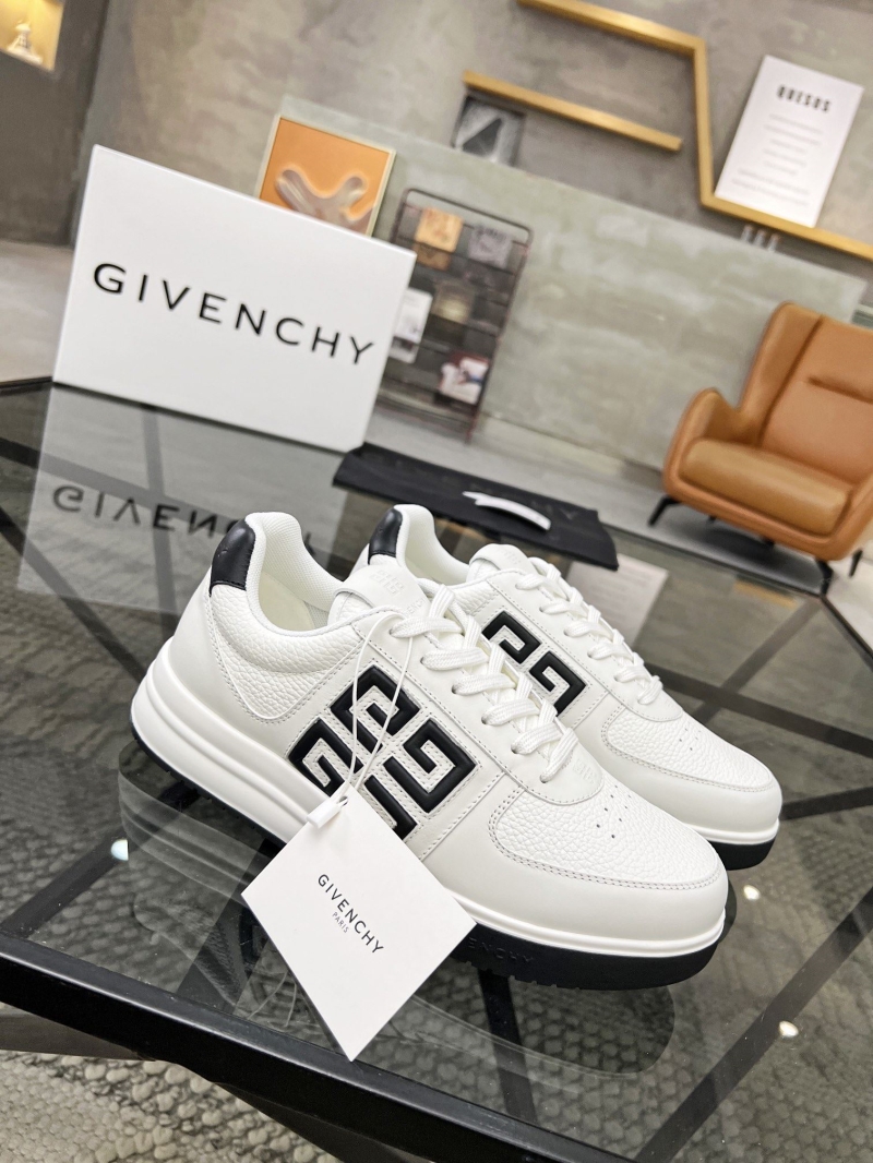 Givenchy Sneakers